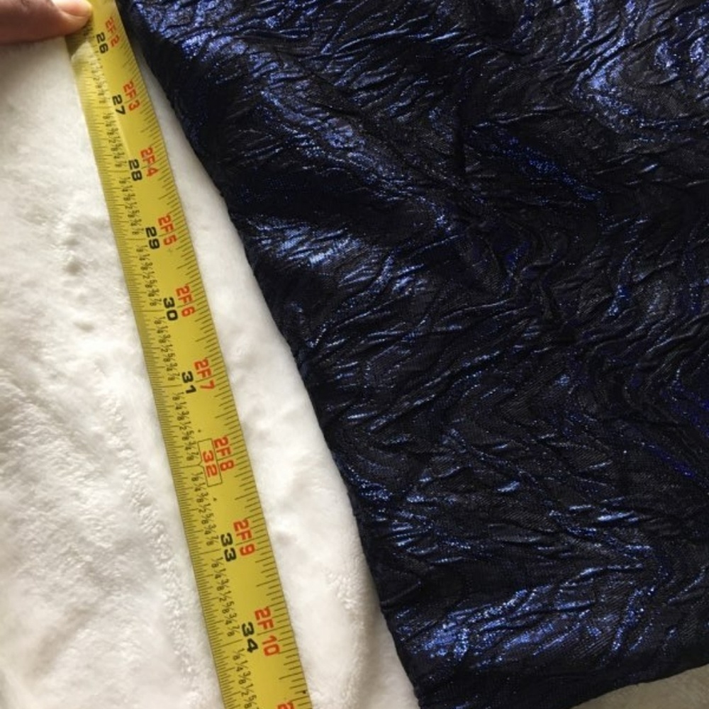 Dress - Picture 5 of 8